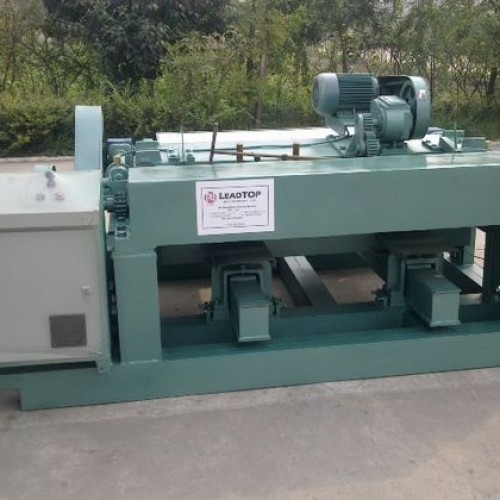 4 feet spindleless peeling lathe